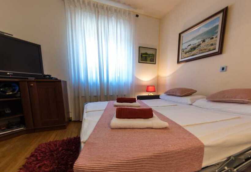 Apartments Villa Marid