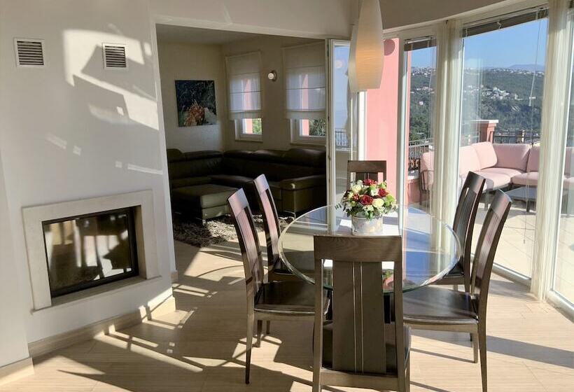 Apartments Villa Marid