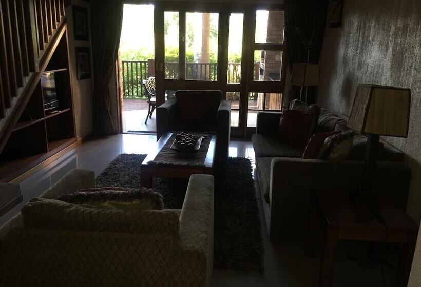 Legend Safaris   Kruger Park Lodge