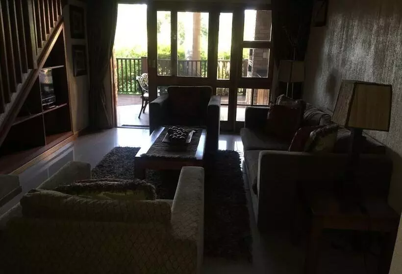 Legend Safaris   Kruger Park Lodge