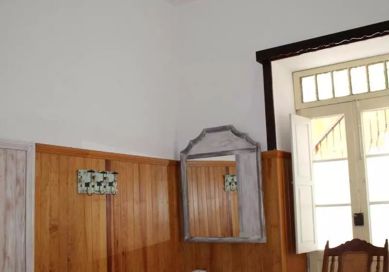 ペンション Casa Rural El Burro