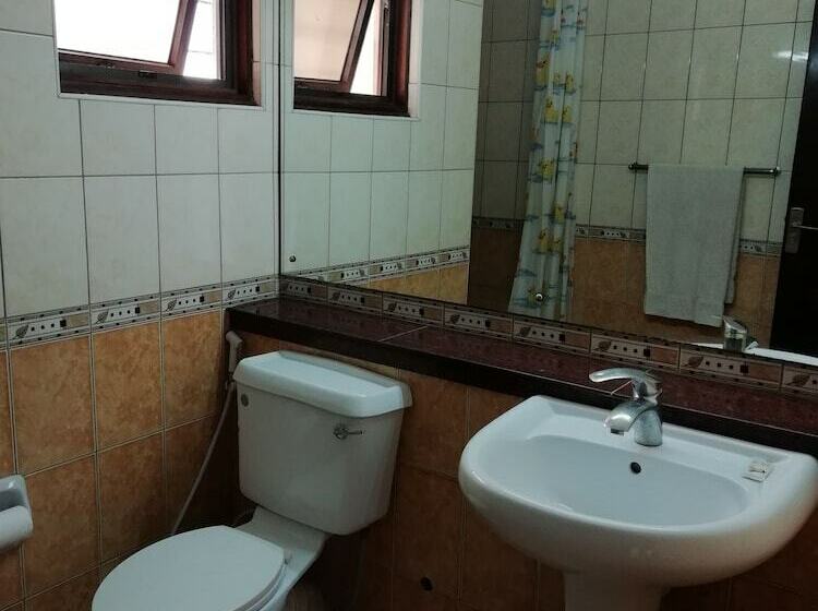 پانسیون Family Home