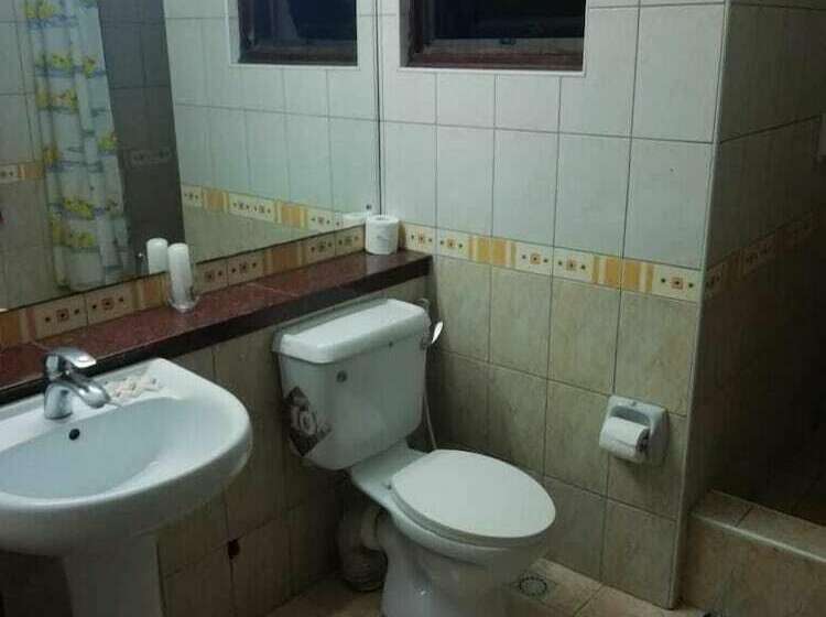 پانسیون Family Home