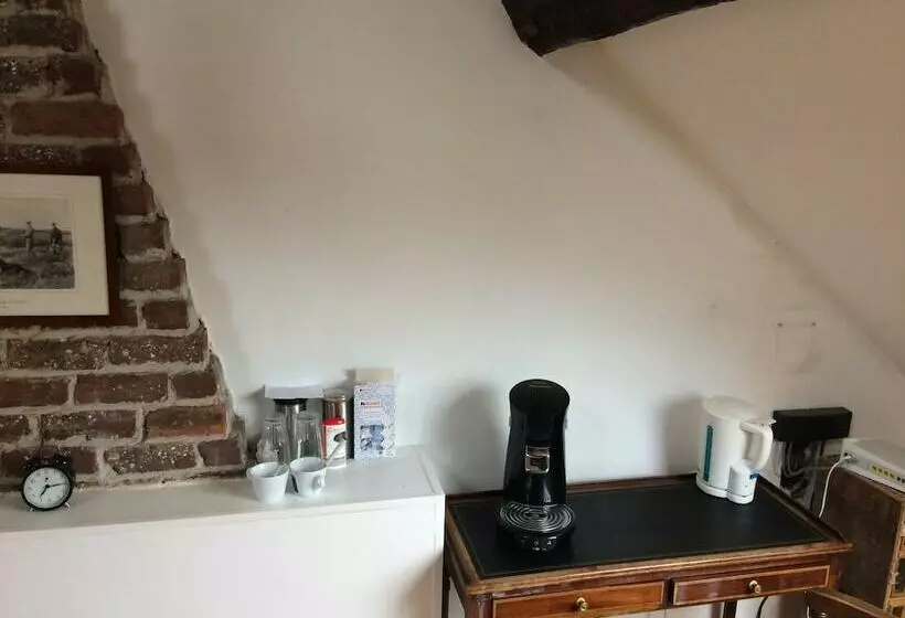 Majatalo La Maison Des Chiens