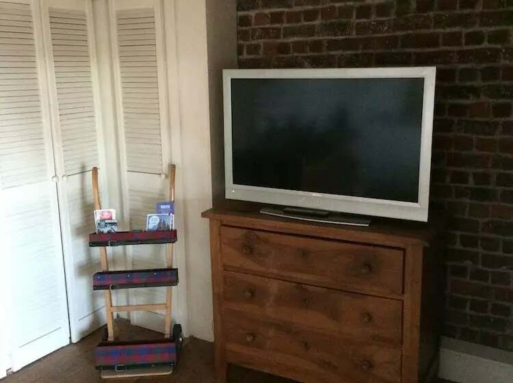 Majatalo La Maison Des Chiens