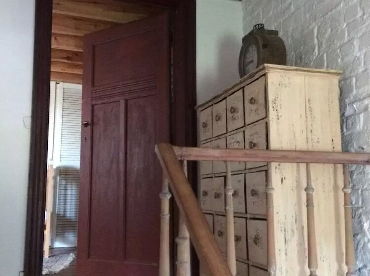 Majatalo La Maison Des Chiens