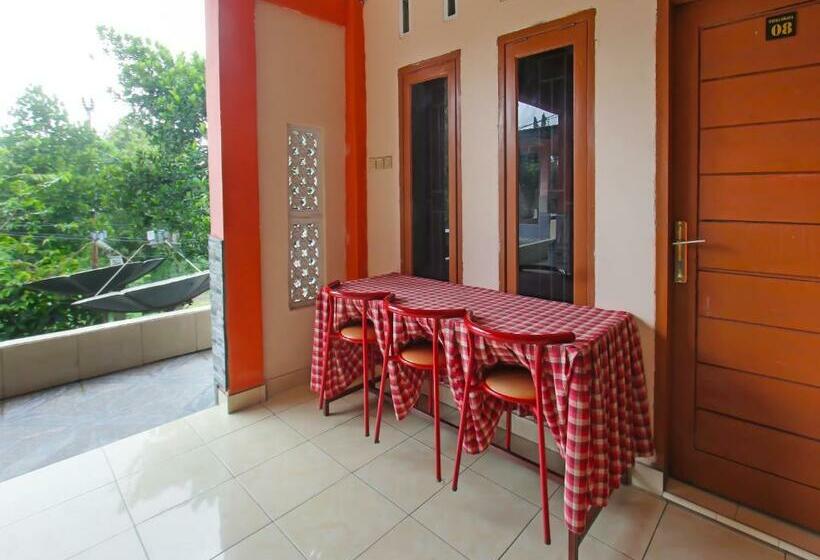 بنسيون Wisma Dhana