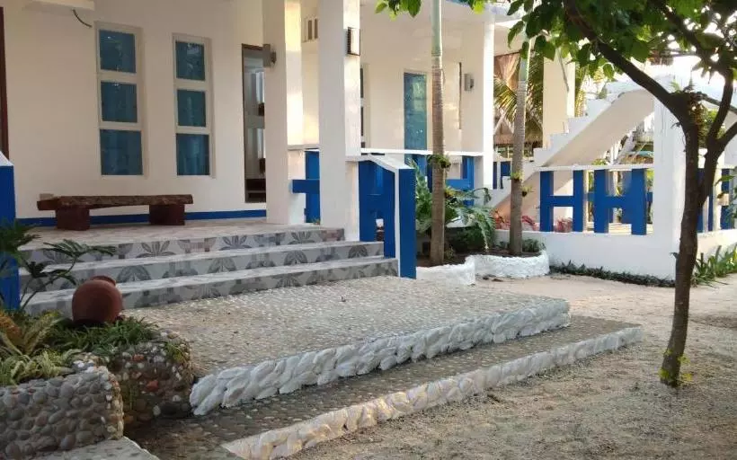 Sand Bar Beach Resort