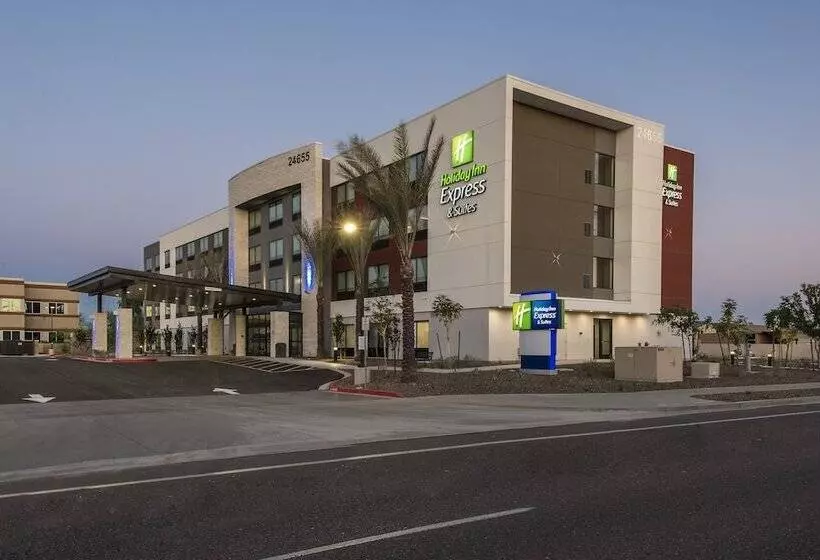 Hotelli Holiday Inn Express & Suites   Phoenix North   Happy Valley, An Ihg