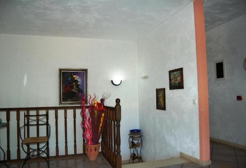 בית מלון כפרי Villa Marie