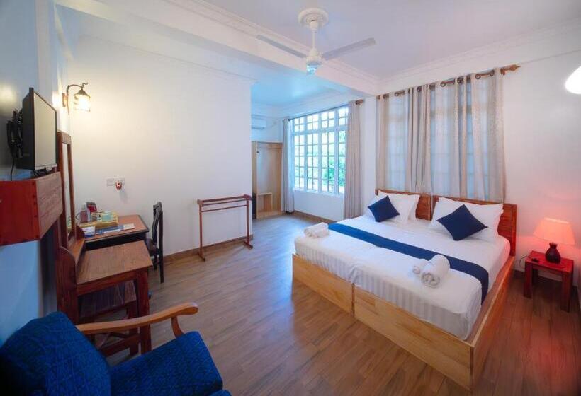 پانسیون Biosphere Inn