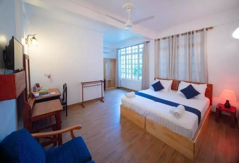 پانسیون Biosphere Inn