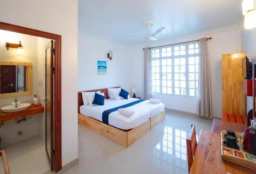 پانسیون Biosphere Inn