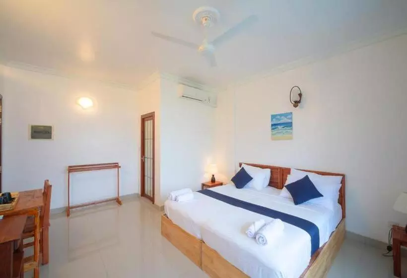 پانسیون Biosphere Inn