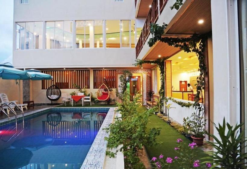 پانسیون Zinnia Maafushi