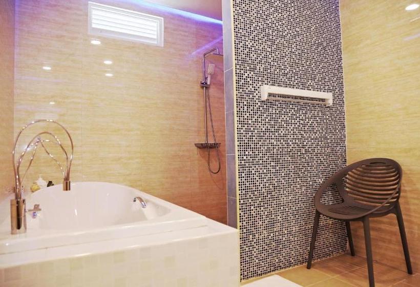 پانسیون Zinnia Maafushi