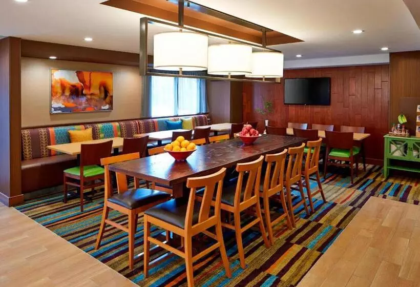 Hotelli Fairfield Inn By Marriott Rochester East