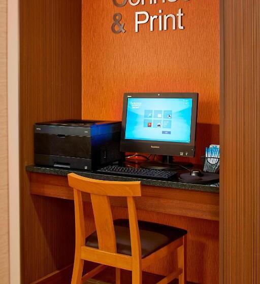 בית מלון כפרי Fairfield Inn By Marriott Rochester East