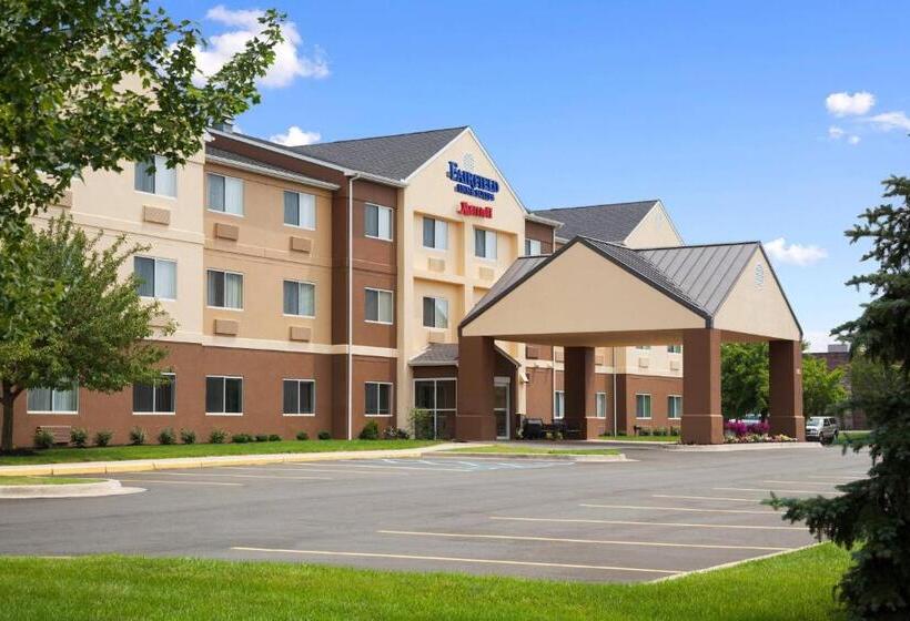 Otel Fairfield Inn & Suites Lansing West