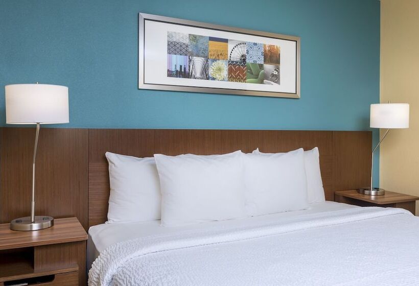 فندق Fairfield Inn & Suites Victoria
