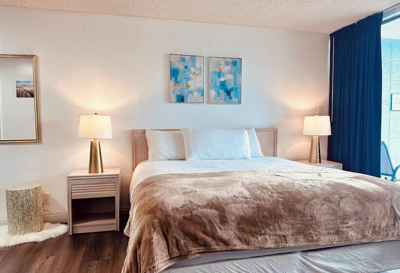 호텔 Foghorn Harbor Inn