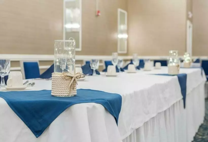 ホテル Four Points By Sheraton Eastham Cape Cod