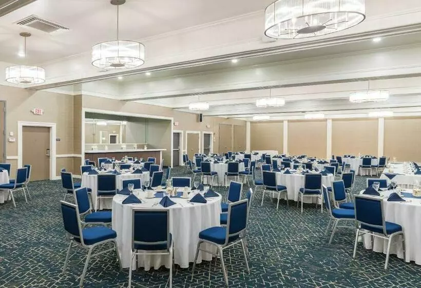 ホテル Four Points By Sheraton Eastham Cape Cod