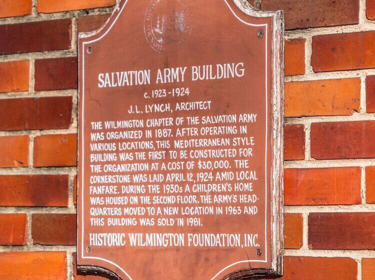 ホテル The Front Street Inn