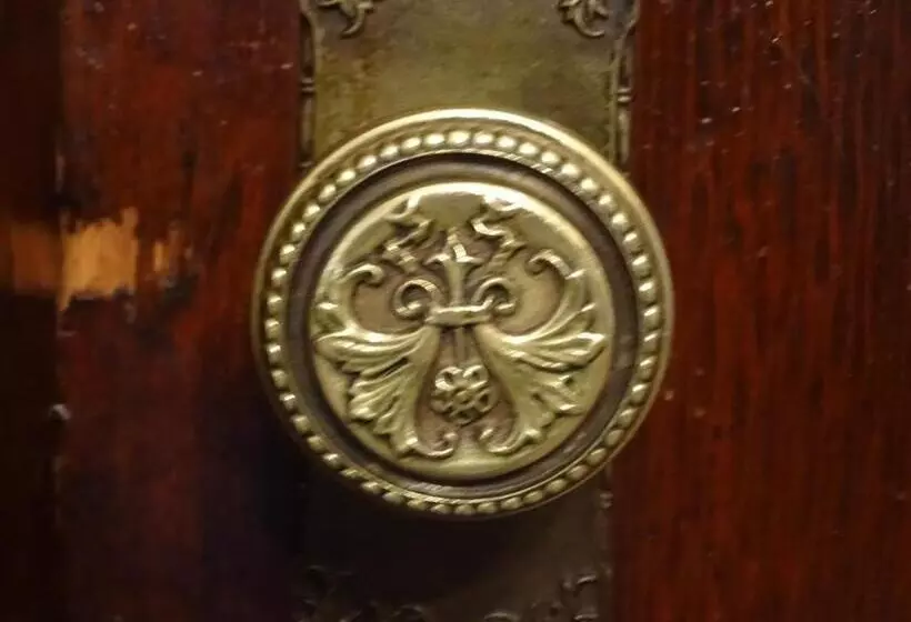 فندق Seattle Gaslight Inn