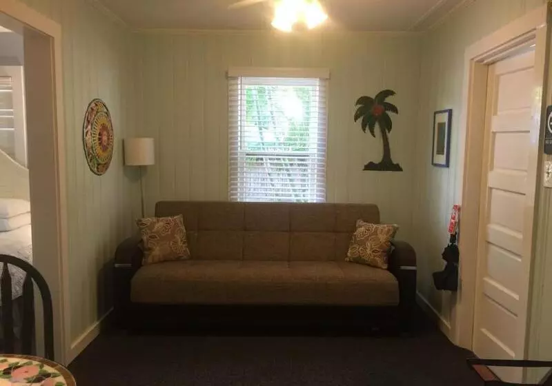 هتل The Grand Guesthouse