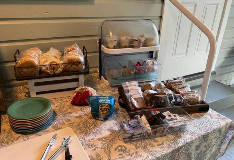 فندق The Grand Guesthouse