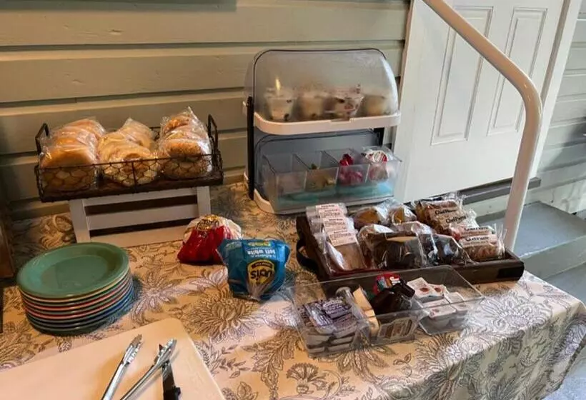 هتل The Grand Guesthouse