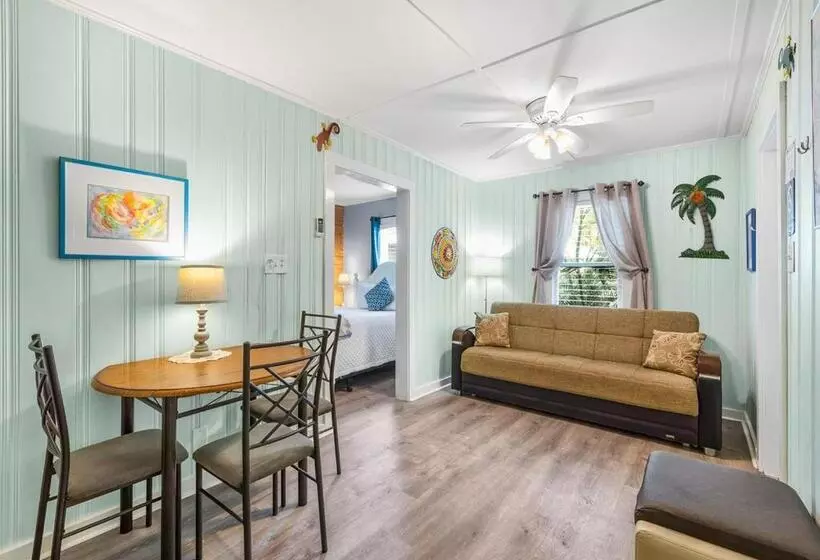 هتل The Grand Guesthouse