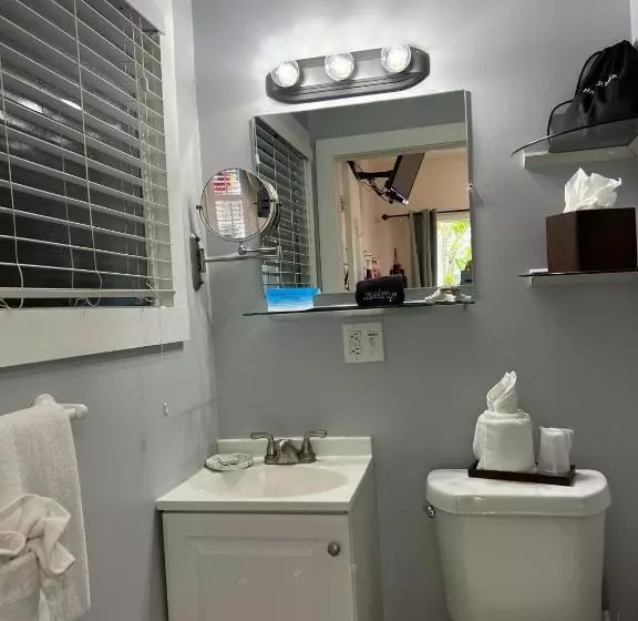 هتل The Grand Guesthouse