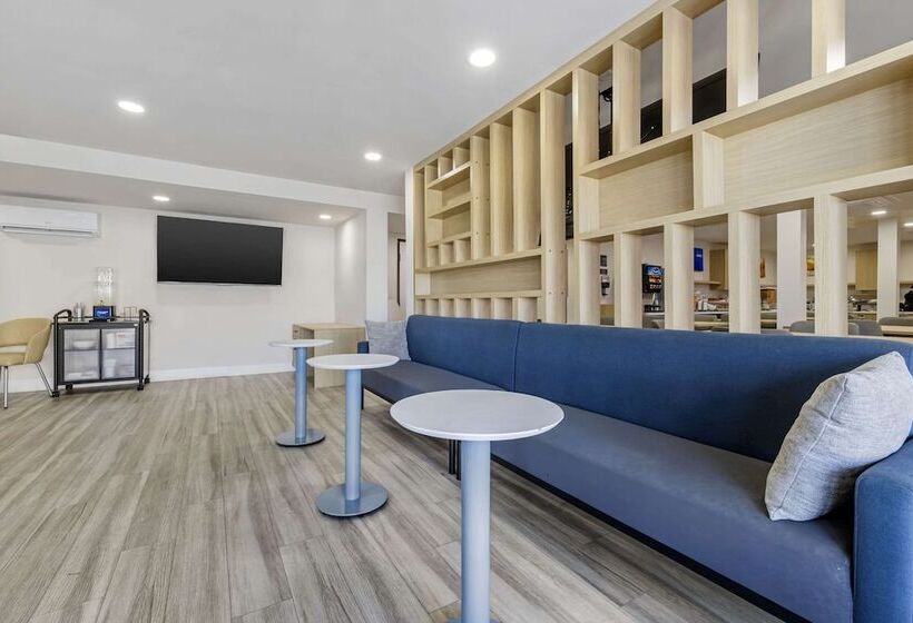 فندق Comfort Inn Sea World Area