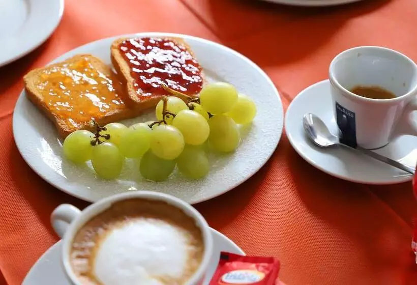 هتل Albergo Cantiani