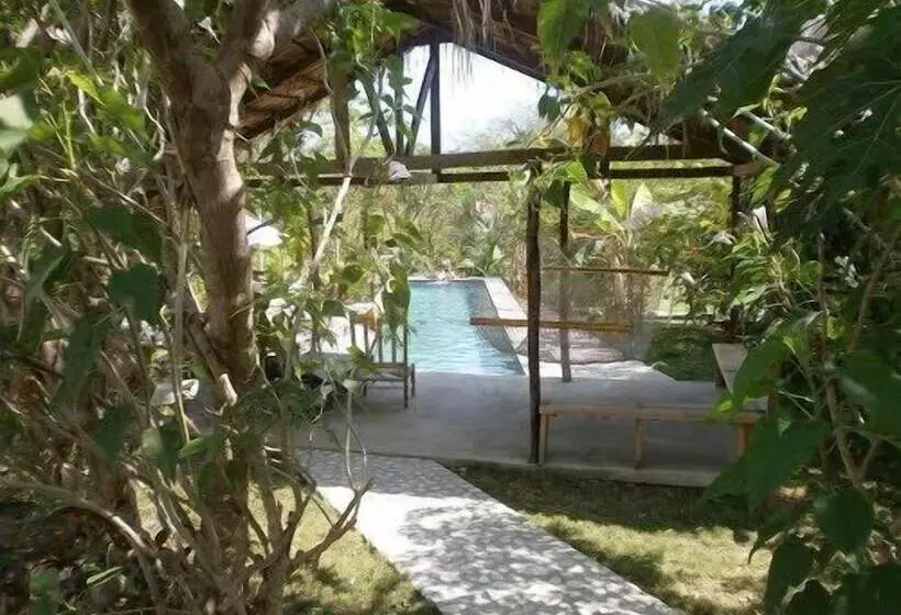 هتل La Colline Enchantée