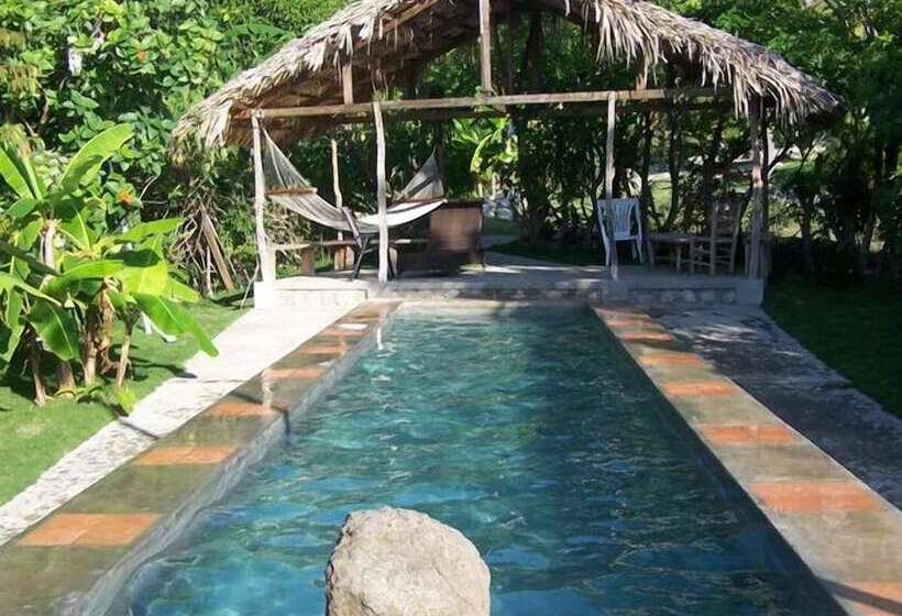 هتل La Colline Enchantée