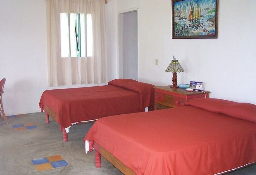 هتل La Colline Enchantée