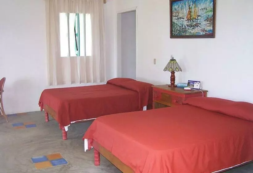 هتل La Colline Enchantée