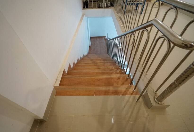 Hotel Reddoorz Near Sultan Mahmud Badaruddin Airport