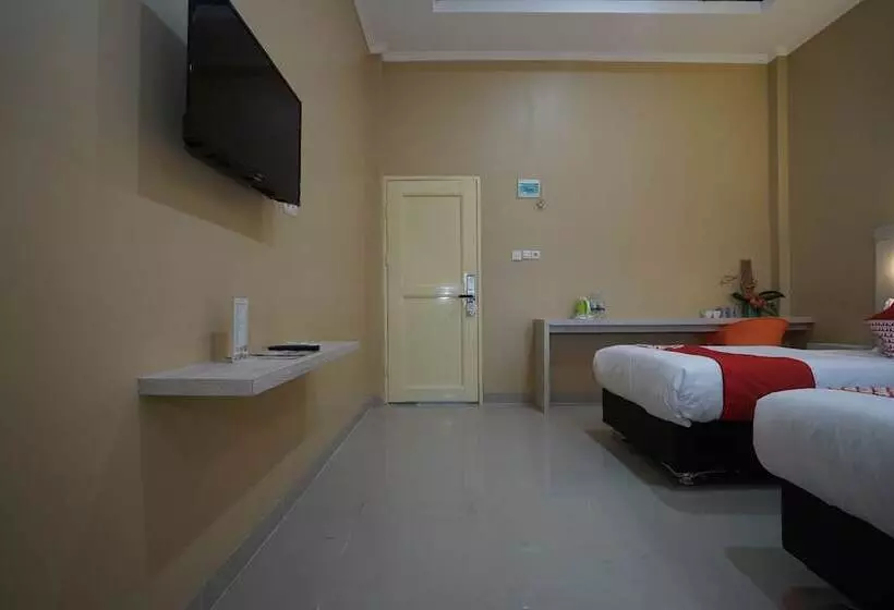 ホテル Reddoorz Near Sultan Mahmud Badaruddin Airport