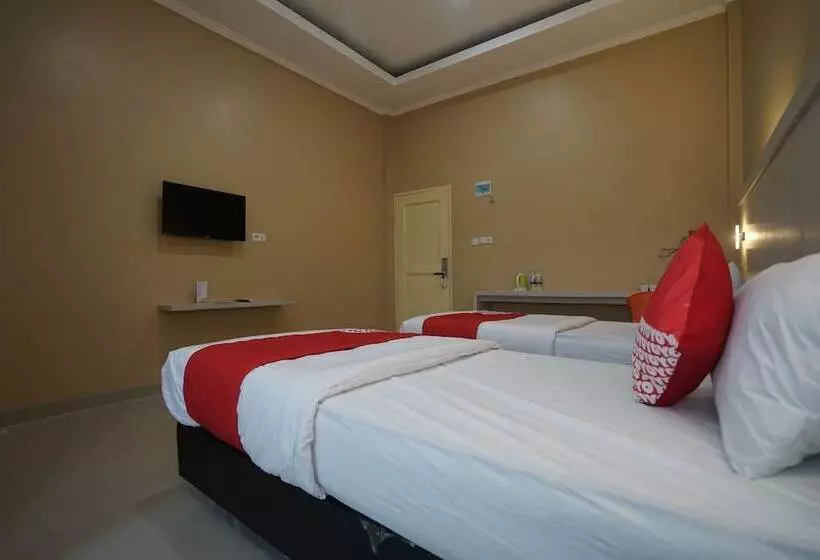 ホテル Reddoorz Near Sultan Mahmud Badaruddin Airport