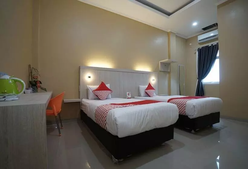 ホテル Reddoorz Near Sultan Mahmud Badaruddin Airport
