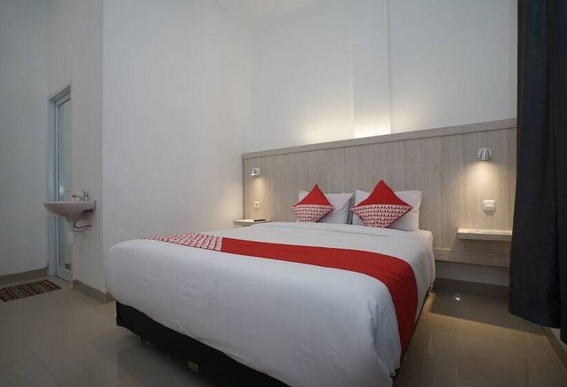 Hotel Reddoorz Near Sultan Mahmud Badaruddin Airport