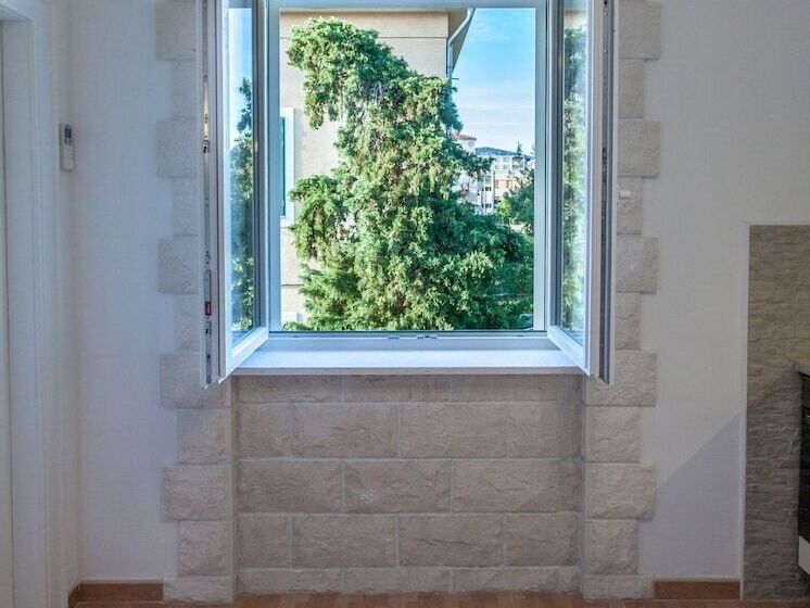 Chic Apartment In Center