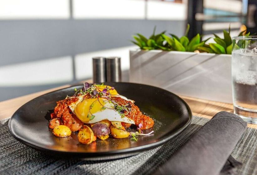 هتل Cambria Downtown Phoenix Convention & Airport