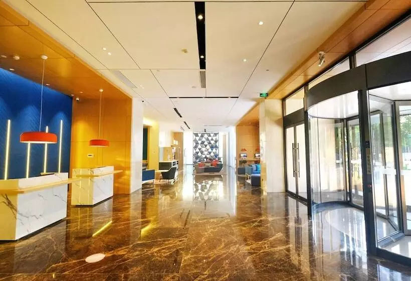 Hotelli Holiday Inn Express Lishui City Center By Ihg