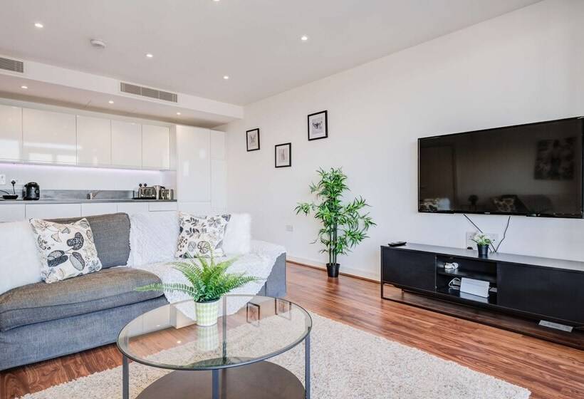 Kew Eye Apartments Kew