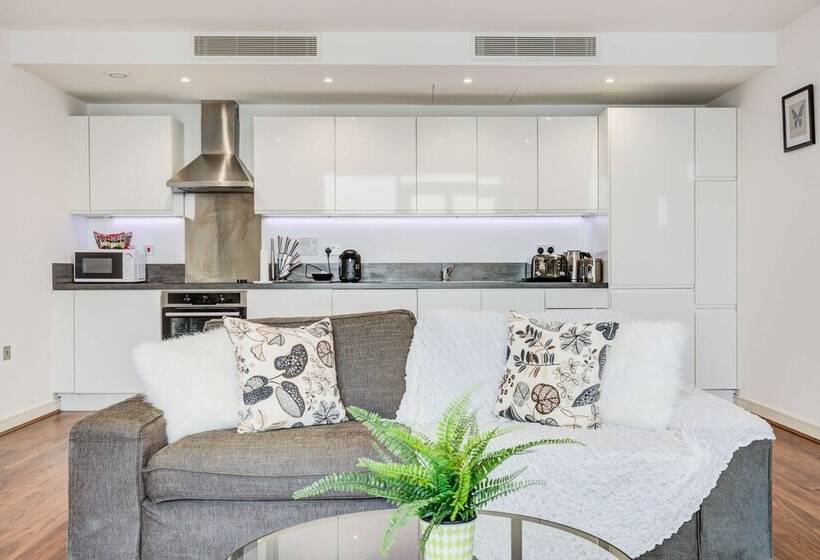 Kew Eye Apartments Kew